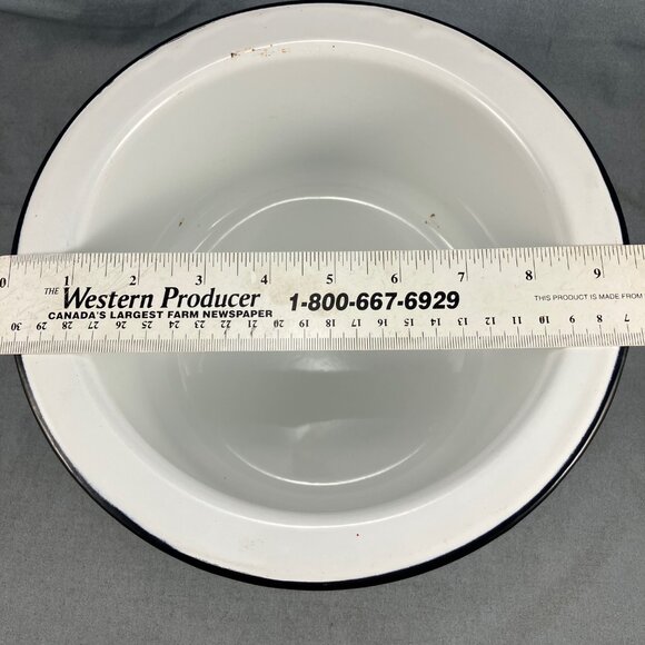 Antique Enamel Child Potty with Handle Metal Enamelware - Picture 4 of 6